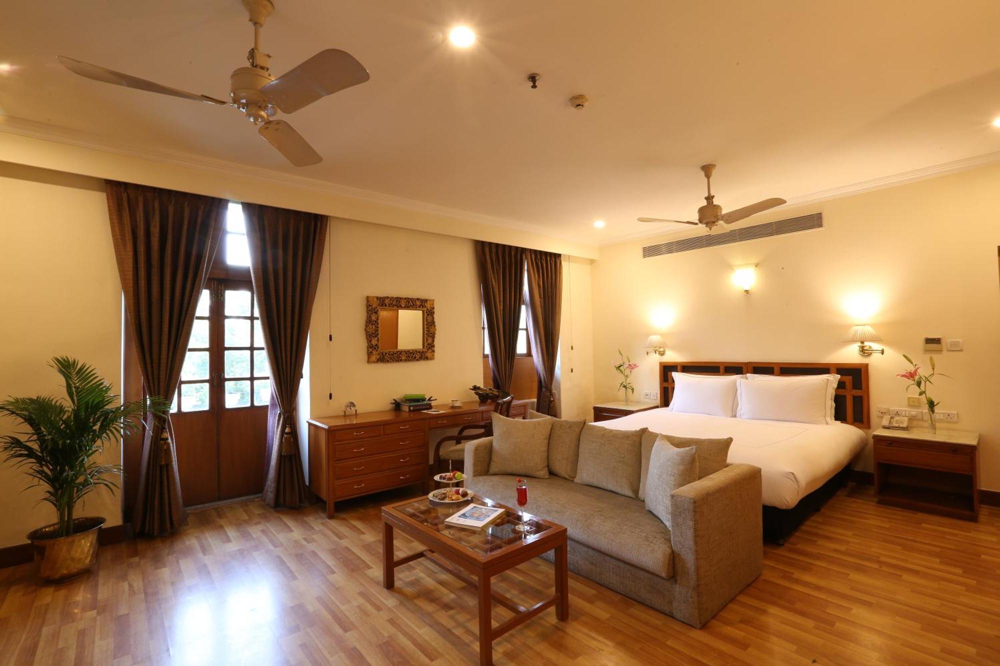 Ambassador, New Delhi - Ihcl Seleqtions Otel Dış mekan fotoğraf A suite at the hotel
