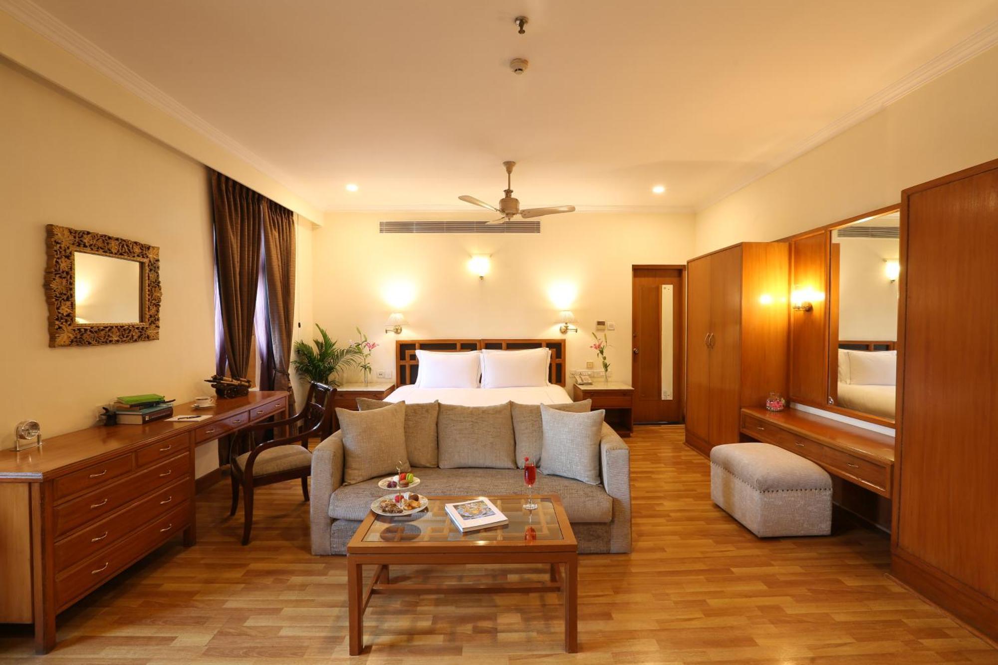 Ambassador, New Delhi - Ihcl Seleqtions Otel Dış mekan fotoğraf