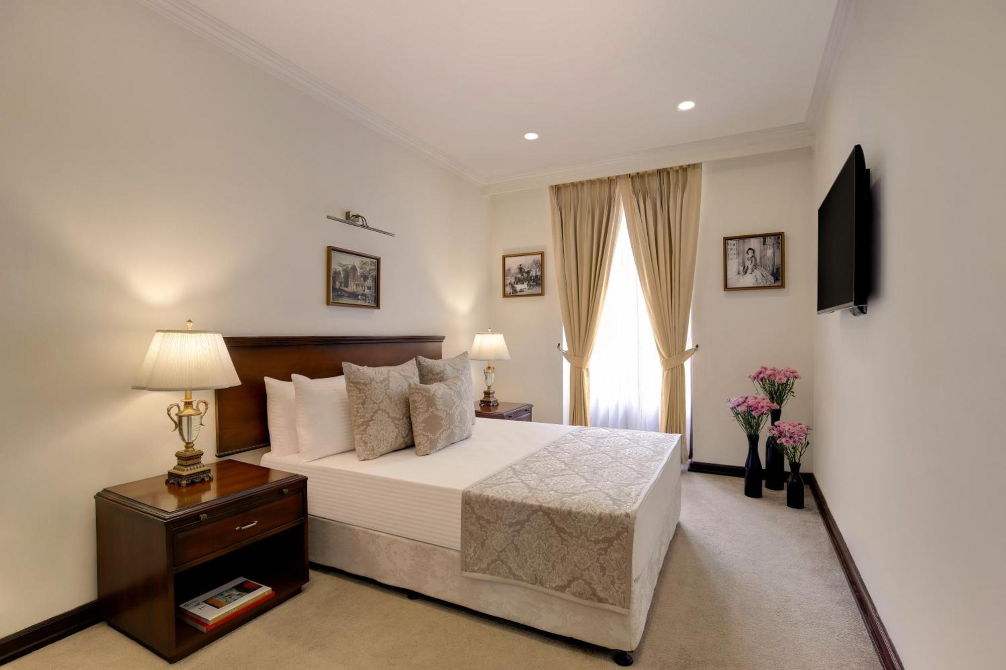 Ambassador, New Delhi - Ihcl Seleqtions Otel Dış mekan fotoğraf A room at the hotel